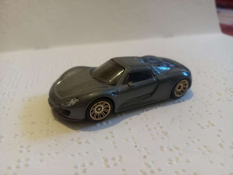 Matchbox Porsche 918 Spyder