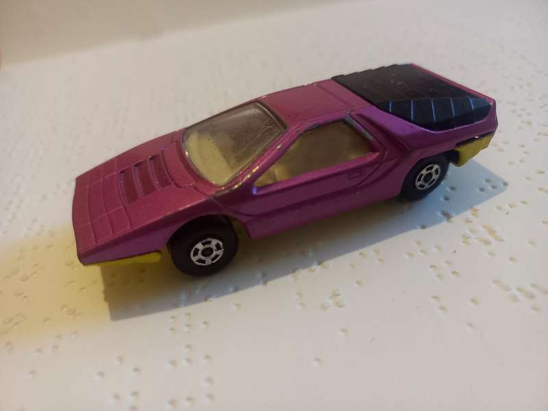 Matchbox Alfa Romeo Carabo - broken right rear suspension