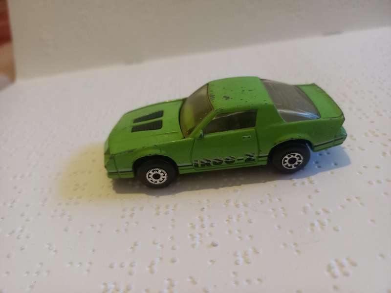 Matchbox Chevy Camaro IROC - Z