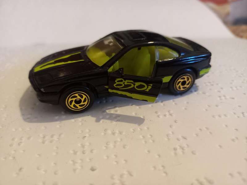 Matchbox BMW 850i