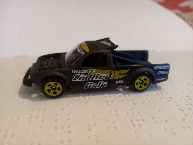 Hotwheels Limited Grip