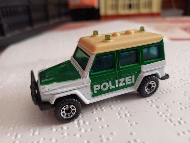 Matchbox Mercedes-Benz Gelandewagen Polizei
