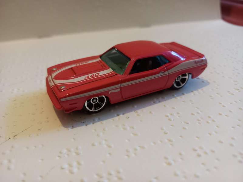 Hotwheels Plymouth Cuda - htf pink version
