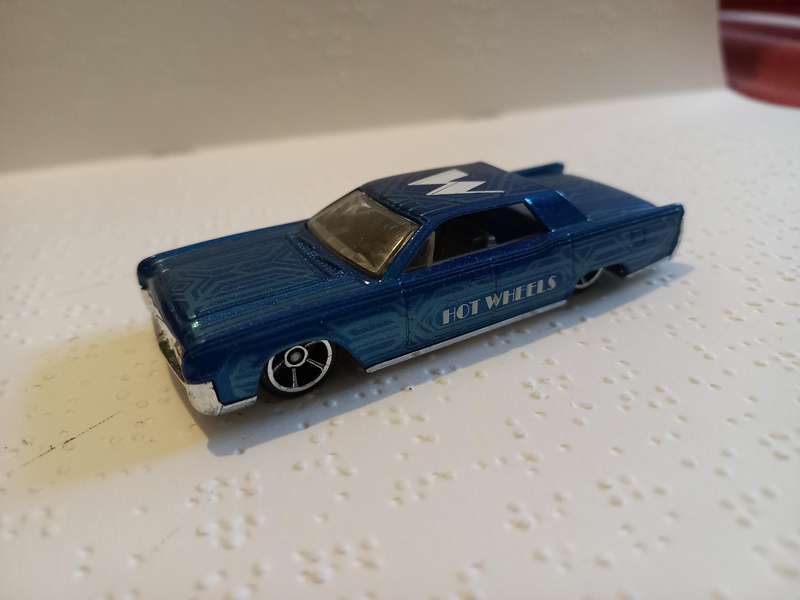 Hotwheels Lincoln Continental