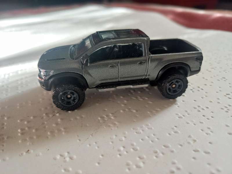 Matchbox Nissan Titan