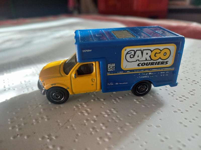 Matchbox Ford Courier van