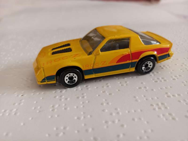 Matchbox Chevrolet Camar IROC-Z