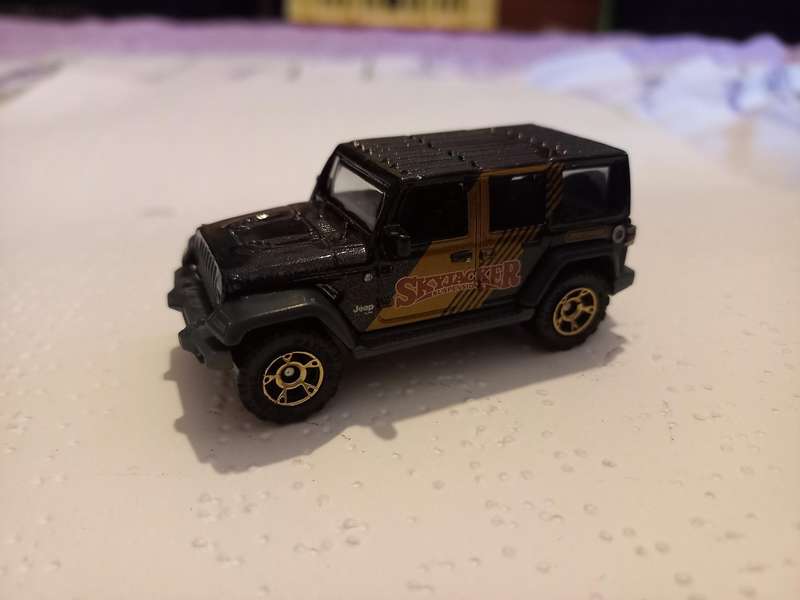 Matchbox Jeep Wrangler - Skyjackers