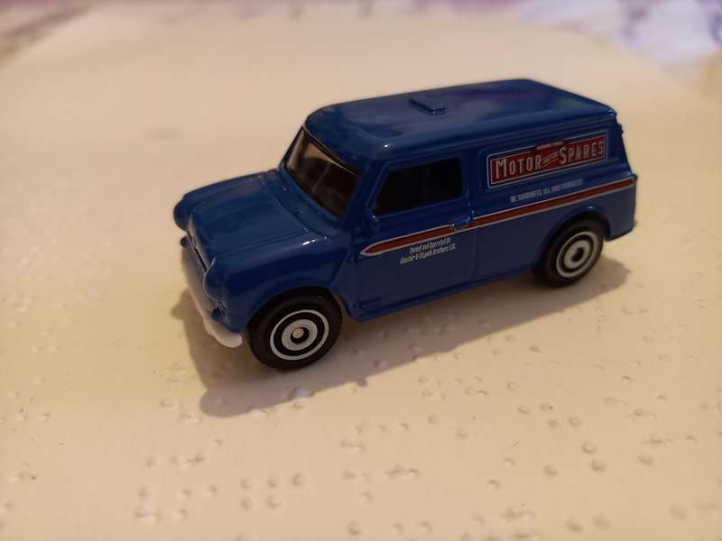 Matchbox Austin Mini panelvan