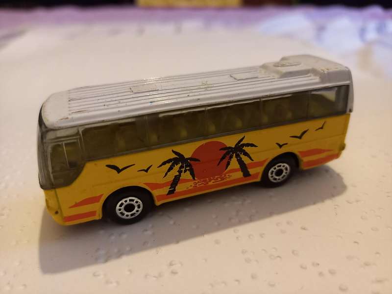 Matchbox Ikarus Coach