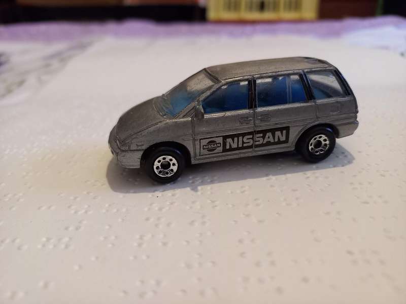 Matchbox Nissan Prairie