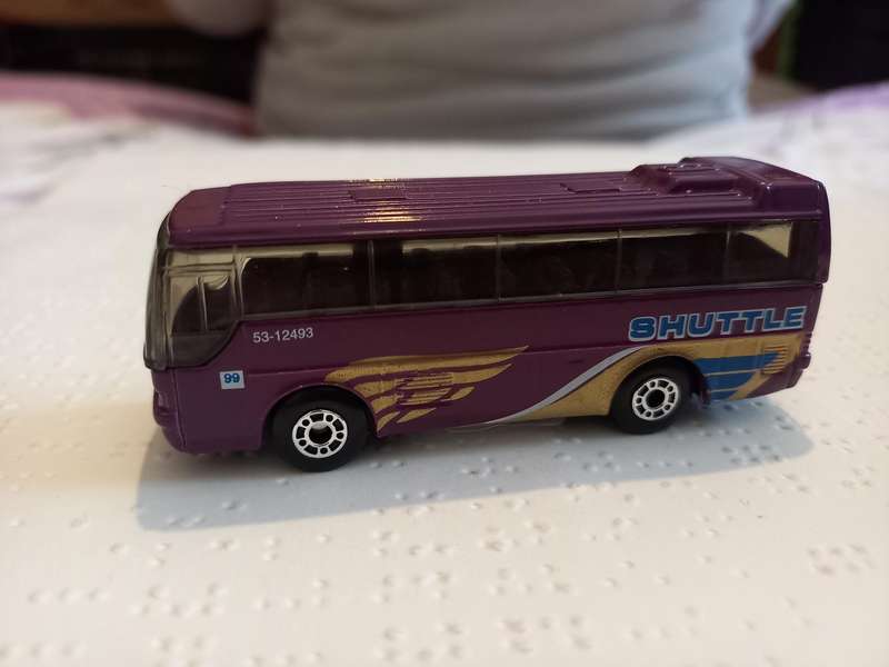 Matchbox Ikarus Coach