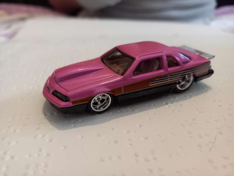 Hotwheels Custom Ford Thunderbird