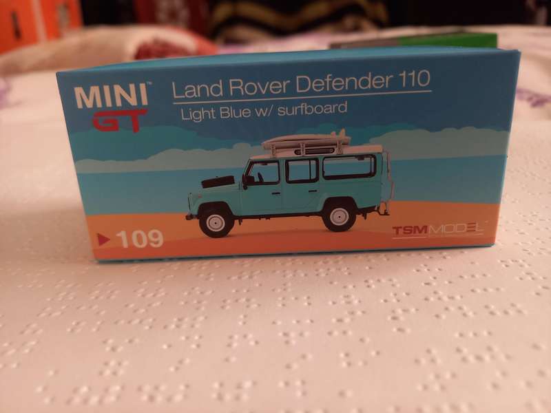 Empty box only - Mini gt Land Rover Defender 110 - empty box only