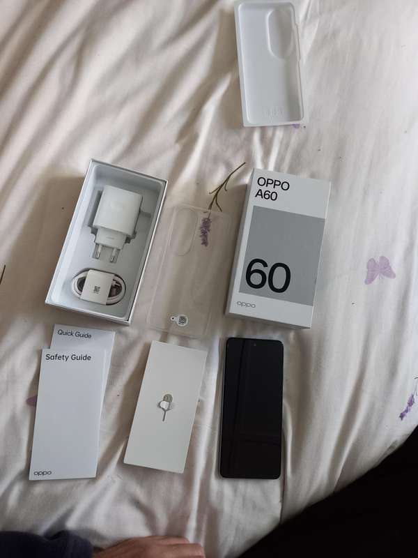Cellphone - OPPO A60 - new