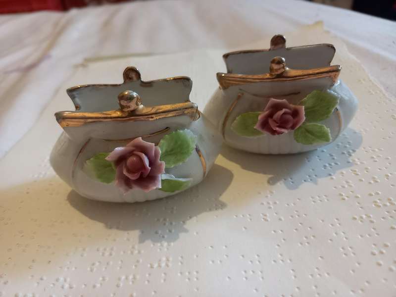 Ornament - 2 purses