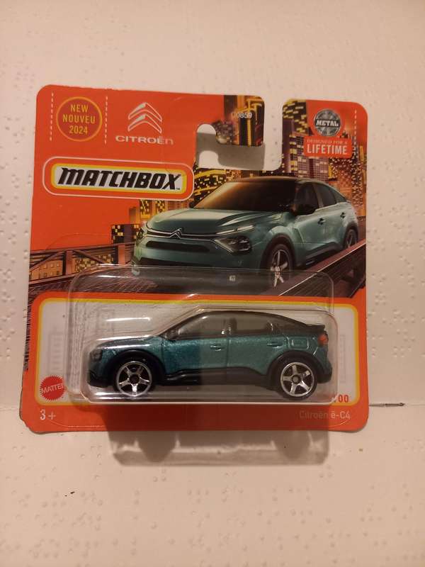 Matchbox Citroen e-C4