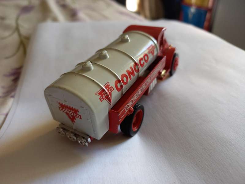 Matchbox Models of Yesteryear Mack tanker