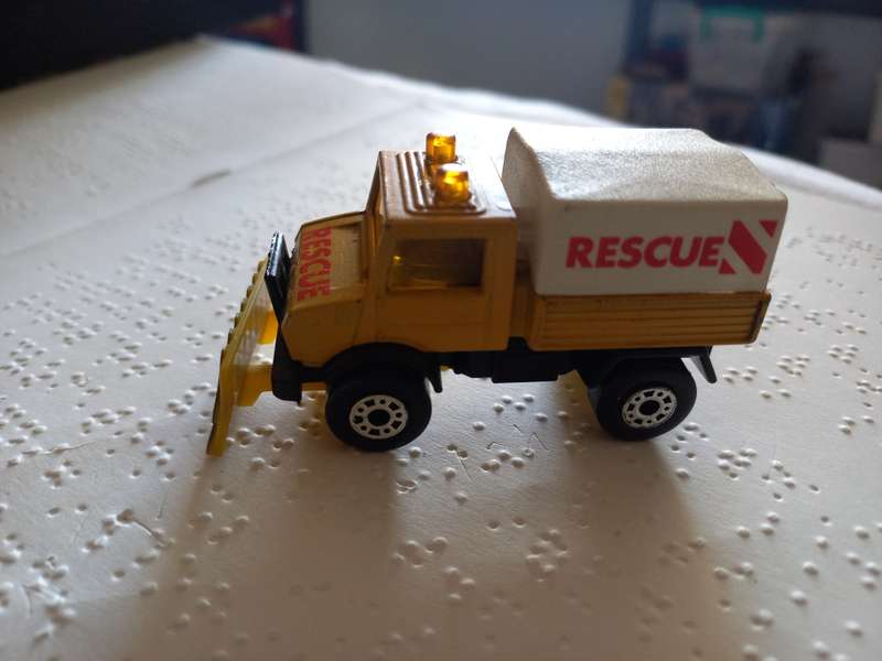 Matchbox  Mercedes Benz Unimog