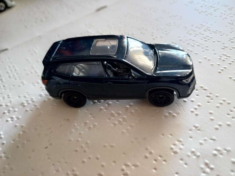 Matchbox Subaru Forrester - dark blue