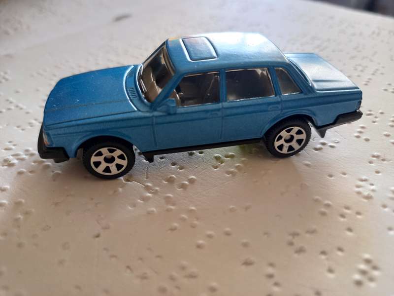 Matchbox Volvo 760