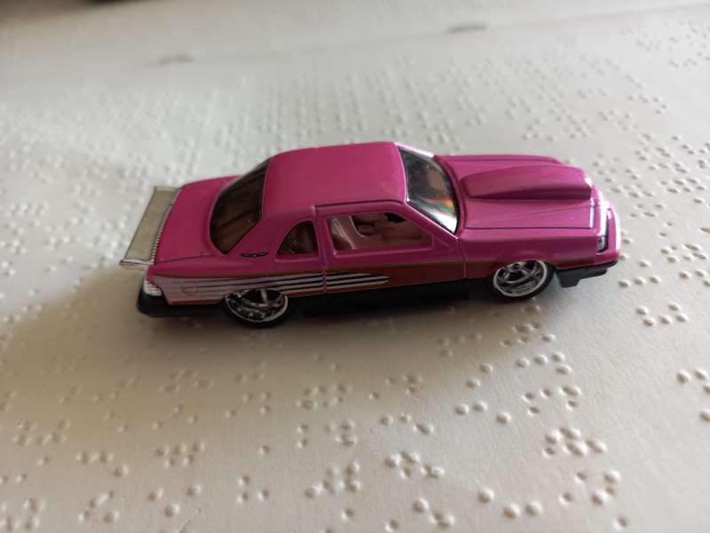 Hotwheels Custom Ford Thunderbird