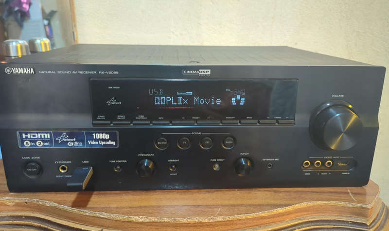 YAMAHA RX V2065 AMPLIFIER