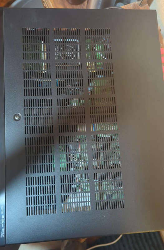 YAMAHA RX V2065 AMPLIFIER
