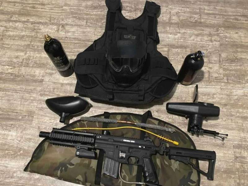 Tippmann Sierra One Paintball Gun and gear