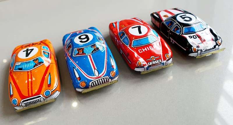 ORIGINAL MINI VINTAGE JAPANESE NOMURA TIN CARS IN EXCELLENT CONDITION - HIGH VALUE COLLECTIBLES