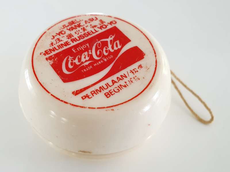 GENUINE VINTAGE COCA-COLA RUSSELL YOYO - YANG ASLI