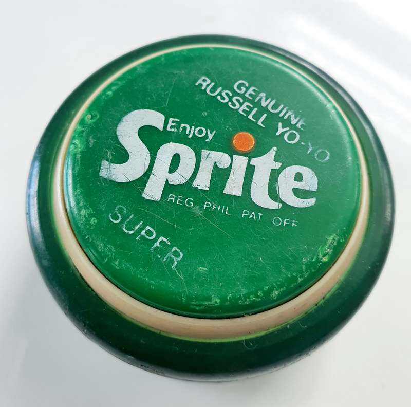 GENUINE VINTAGE SPRITE SUPER - RUSSELL YOYO + VIN. DUNCAN STRING