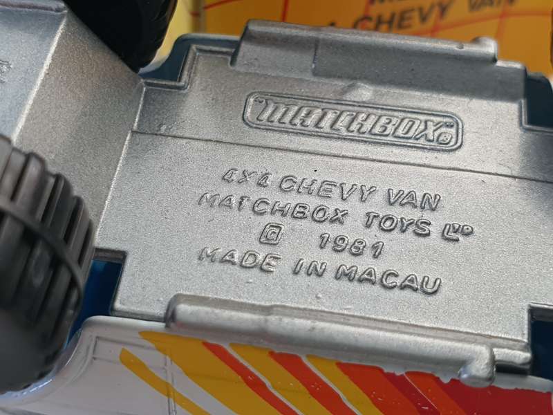 1981 MATCHBOX CHEVY VAN 4X4 - MADE IN MACAU - 43 YEARS OLD