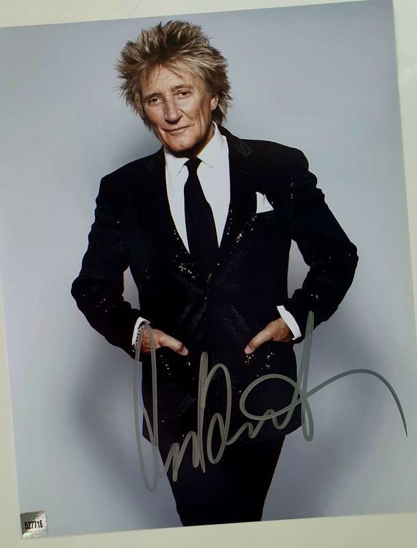 ROD STEWART - AUTHENTIC AUTOGRAPH INCL. COA