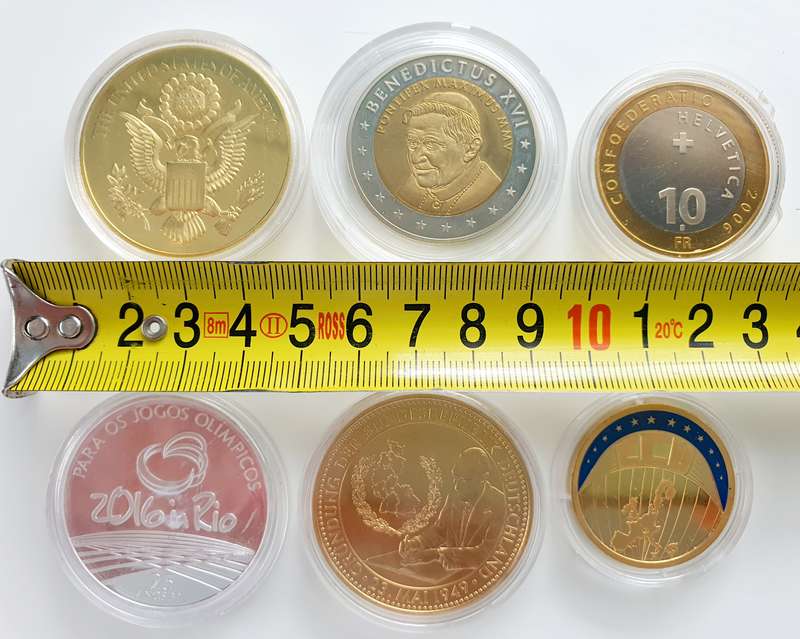 6 ENCAPSULATED COLLECTOR MEDALS