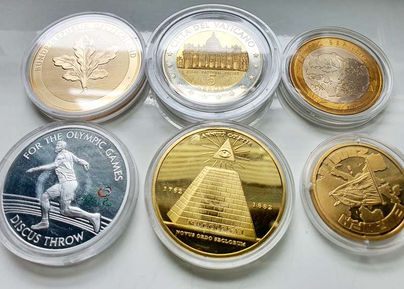 6 ENCAPSULATED COLLECTOR MEDALS