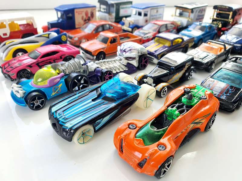 27 VINTAGE DIE CAST - HOT WHEELS - MARJORETTE - MAISTO