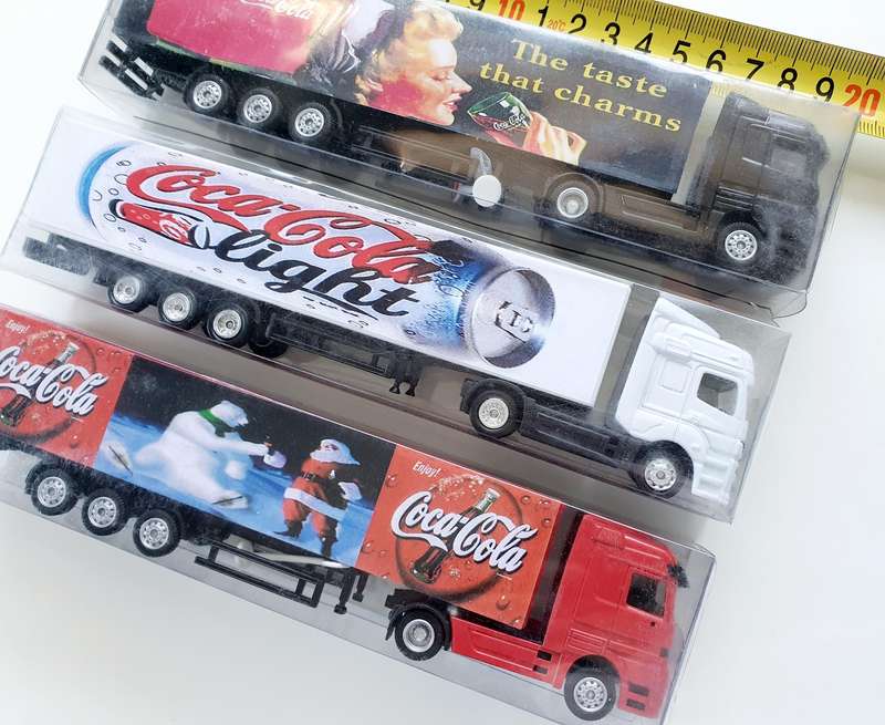 3 HIGHLY COLLECTIBLE COCA-COLA COLLECTOR TRUCKS - SET 1 OF 3 - 20CM