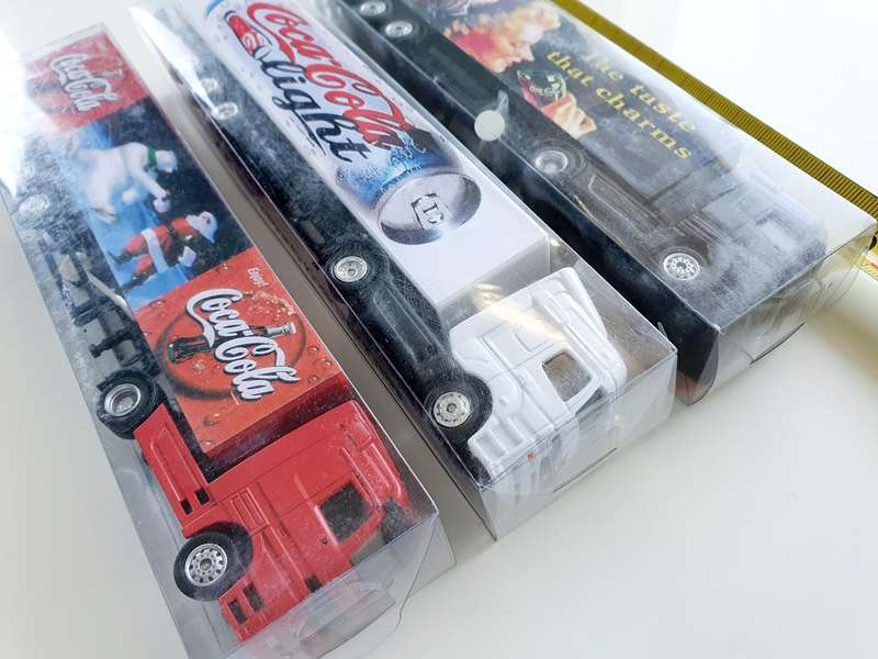 3 HIGHLY COLLECTIBLE COCA-COLA COLLECTOR TRUCKS - SET 1 OF 3 - 20CM