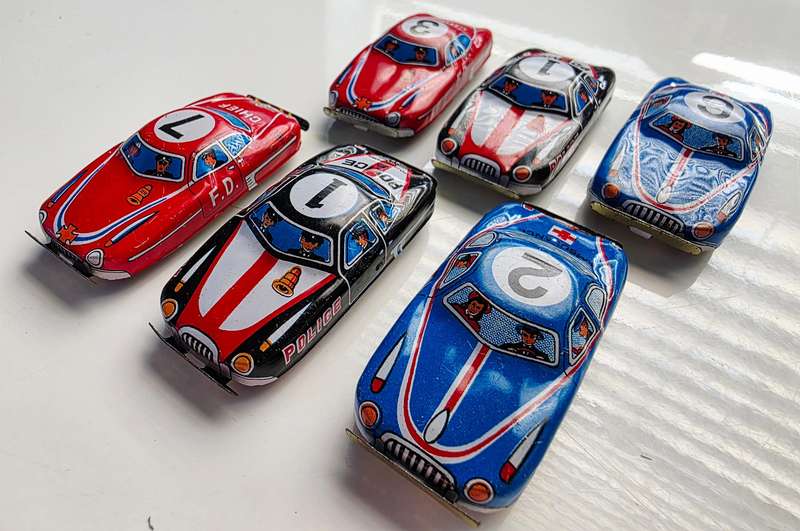 6 x NOMURA JAPANESE TIN TOY CARS - APP. AROUND 1950 - PRISTINE CONDITION