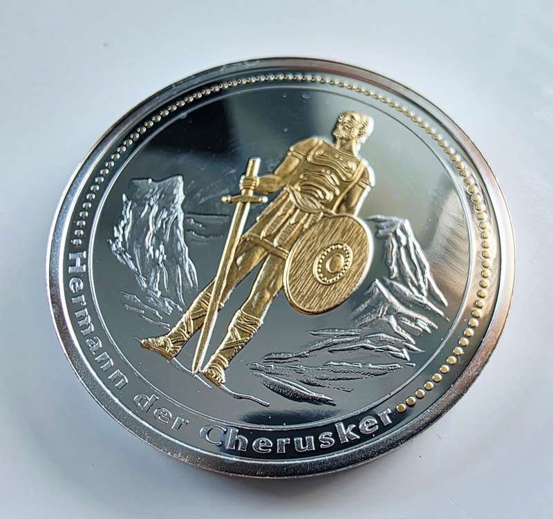 1oz/ 32gr. - SILVER PLATED - LTD. ED. 40MM - 2009 - STUNNER
