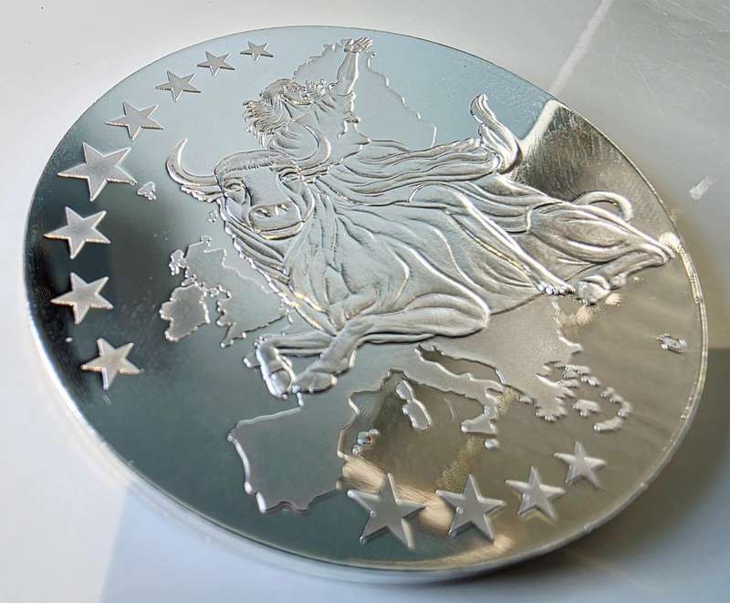 GOLD/ SILVER PLATED - 50MM - EUROPEAN CURRENCIES "10 EURO CENT INLAY" - WITH CERTIFICATE AND CAPSULE