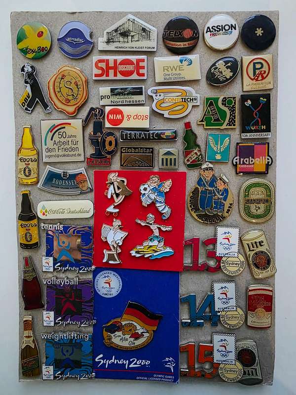 47 VINTAGE LAPEL PIN LOT - AWESOME COLLECTION