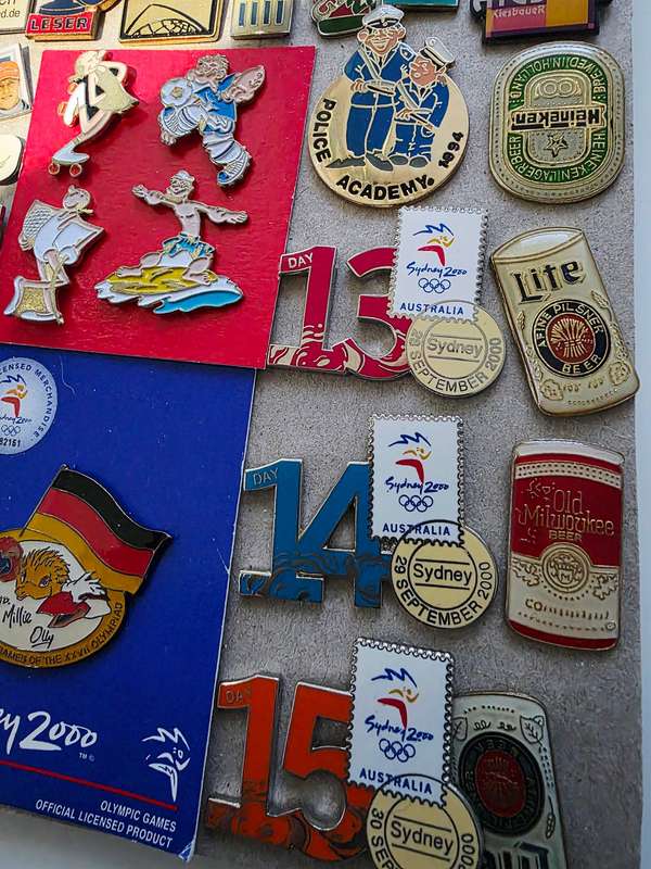 47 VINTAGE LAPEL PIN LOT - AWESOME COLLECTION