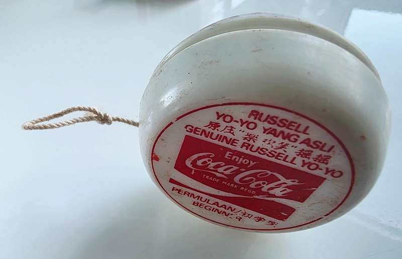 GENUINE VINTAGE COCA-COLA RUSSELL YOYO YANG ASLI - BEGINNERS VERSION