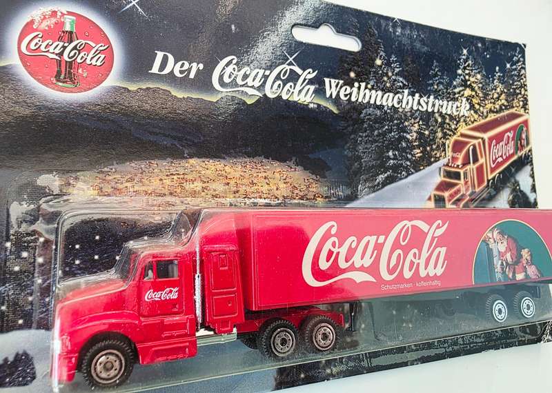 2 x VINTAGE COCA-COLA TRUCKS - STUNNING SET - 2 SETS AVAILABLE