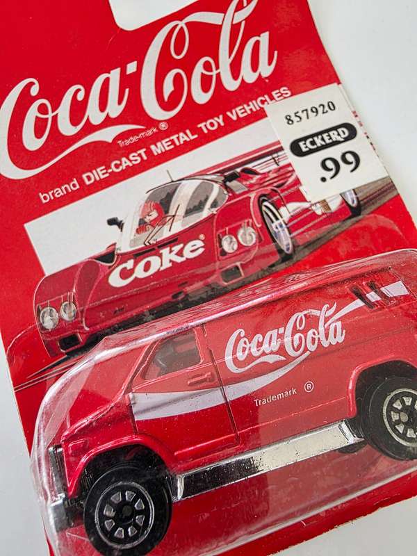 ***1967*** HARTOY INC. COCA COLA VAN - IN ORIGINAL BLISTER PACK - ABSOLUTELY CRAZYNESS