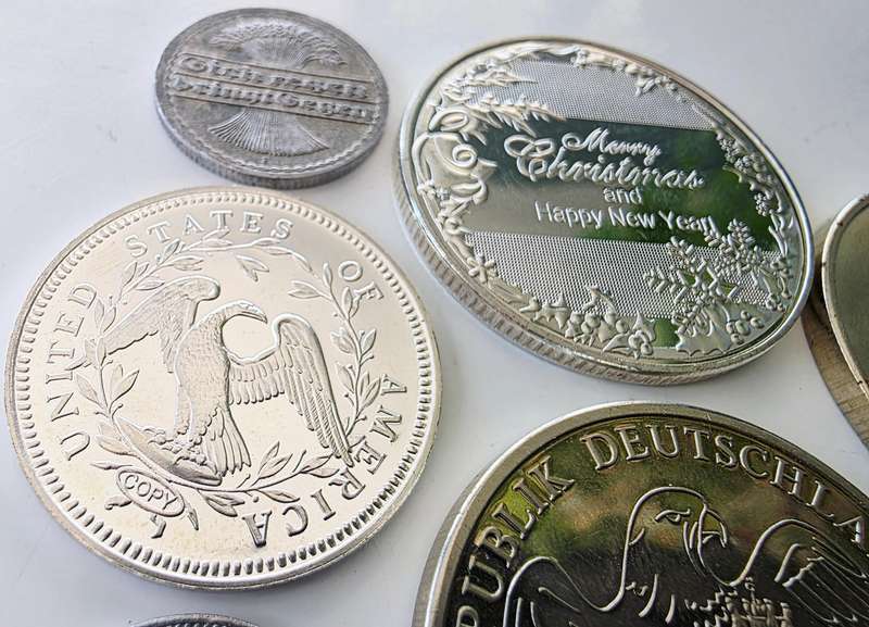 COIN & MEDAL LOT - INTERESTING PIECES