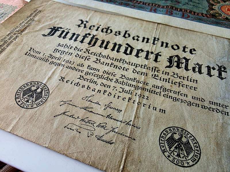 9 x DEUTSCHE REICHSBANKNOTEN 1920/22/23