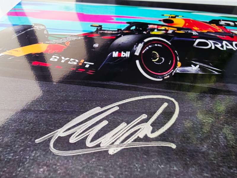**MAX VERSTAPPEN** AUTHENTIC AUTOGRAPH - 100% ORIGINAL